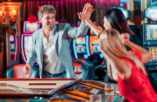 Tìm hiểu luật chơi xì dách chi tiết và bí quyết để thắng lớn